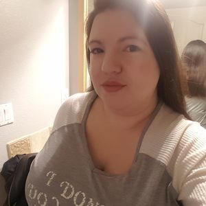 Meet your Posher, Adrianne